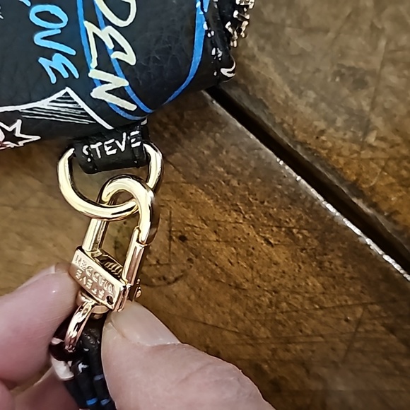 Steve Madden Wristlet - Picture 10 of 12